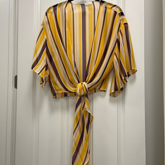 Cover - Picture 3 of 4